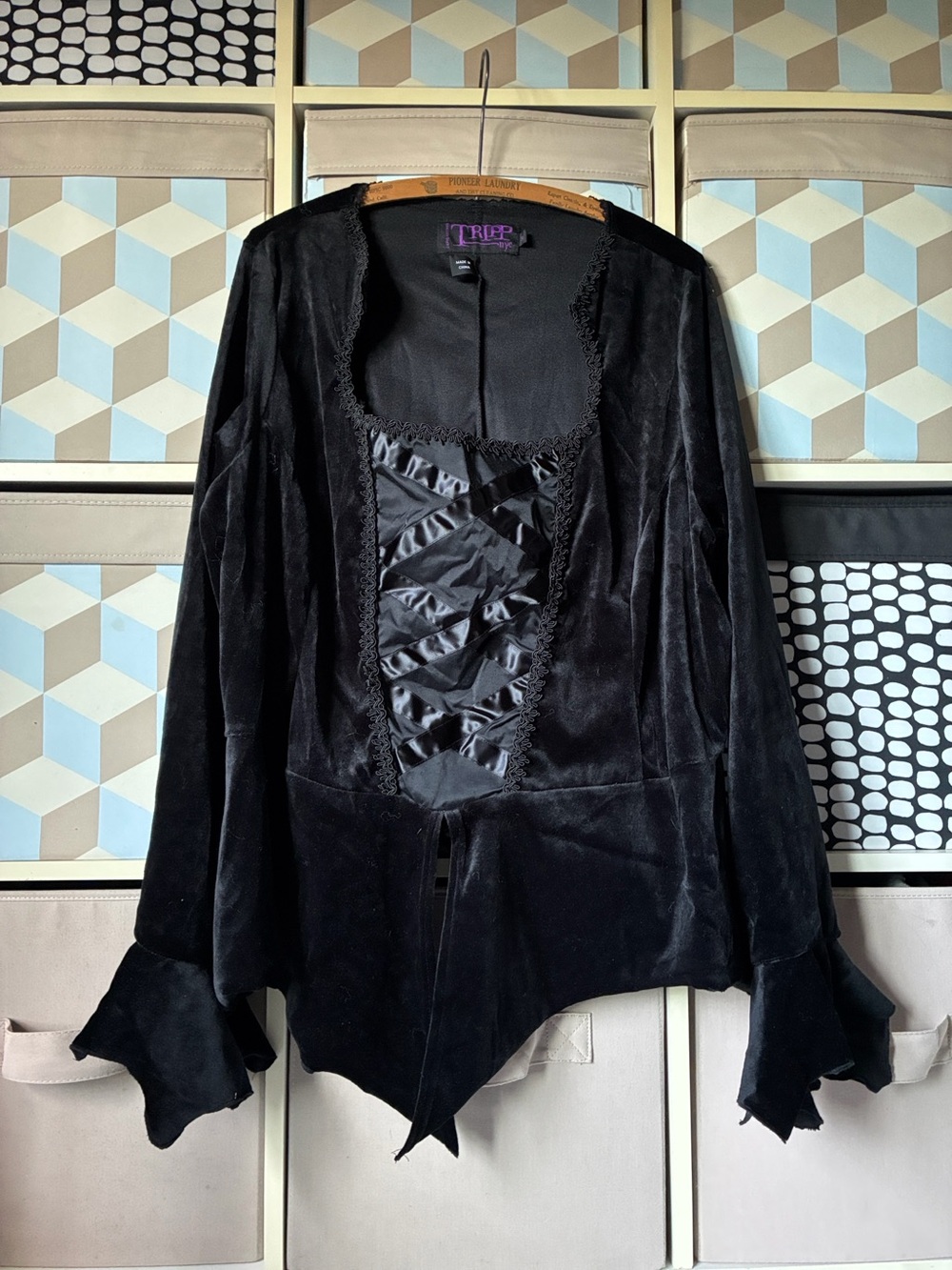Tripp NYC Black Velvet Lace-Up Gothic Blazer Plus Size Vintage Y2K